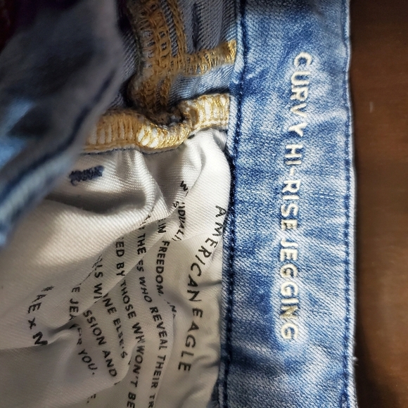 AEO American Eagle Outfitter Curvy Distressed Jeggings Light Wash Dream Jean - Picture 6 of 7